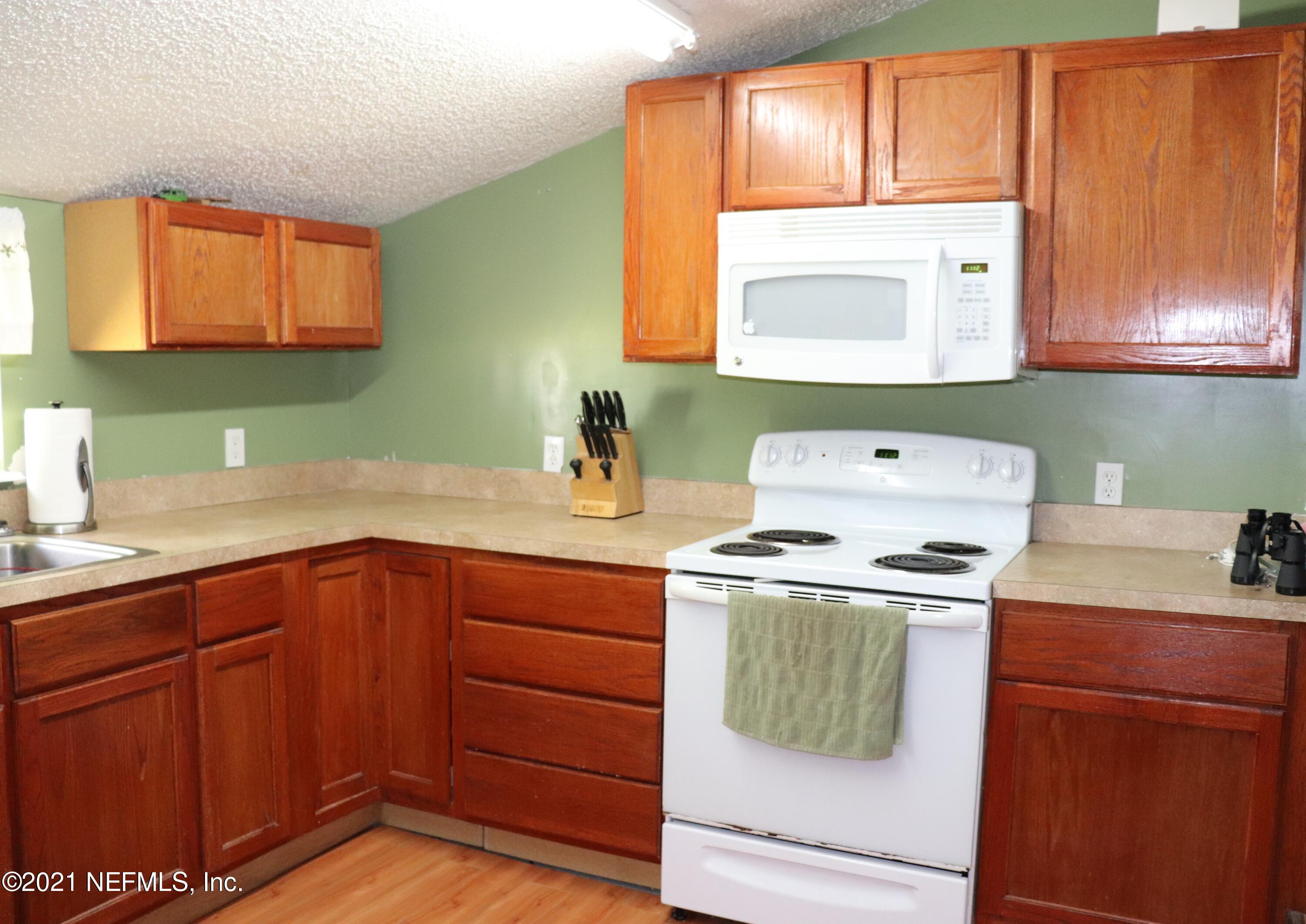 8539 Thomas Road Jacksonville, FL 32219 - Photo 12 of 38 Kitchen