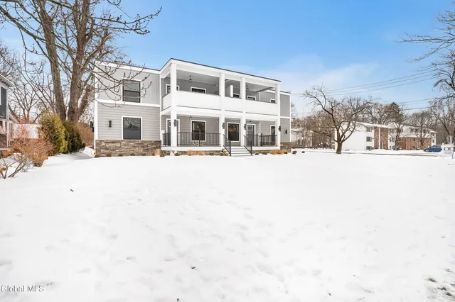 $2,550 | 103 East High Street, Unit 1, Ballston Spa, NY 12020