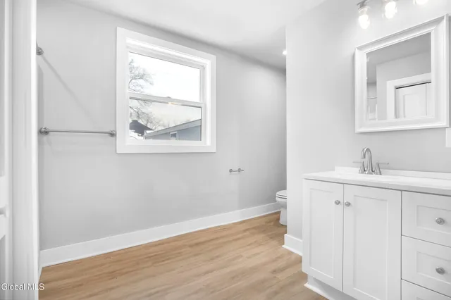 $2,550 | 103 East High Street, Unit 1, Ballston Spa, NY 12020