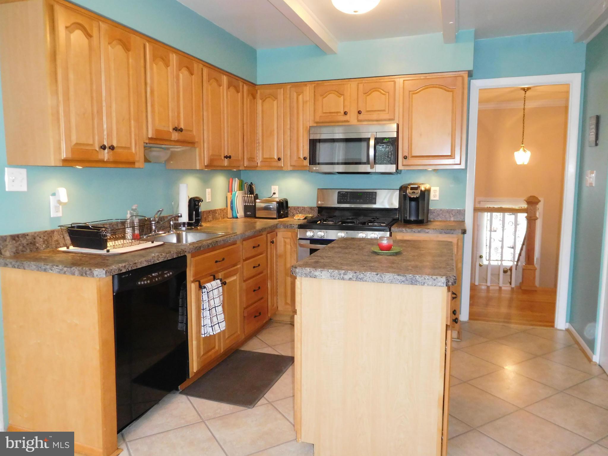 513 Maple Ridge Lane Odenton, MD 21113 - Photo 2 of 30 Kitchen