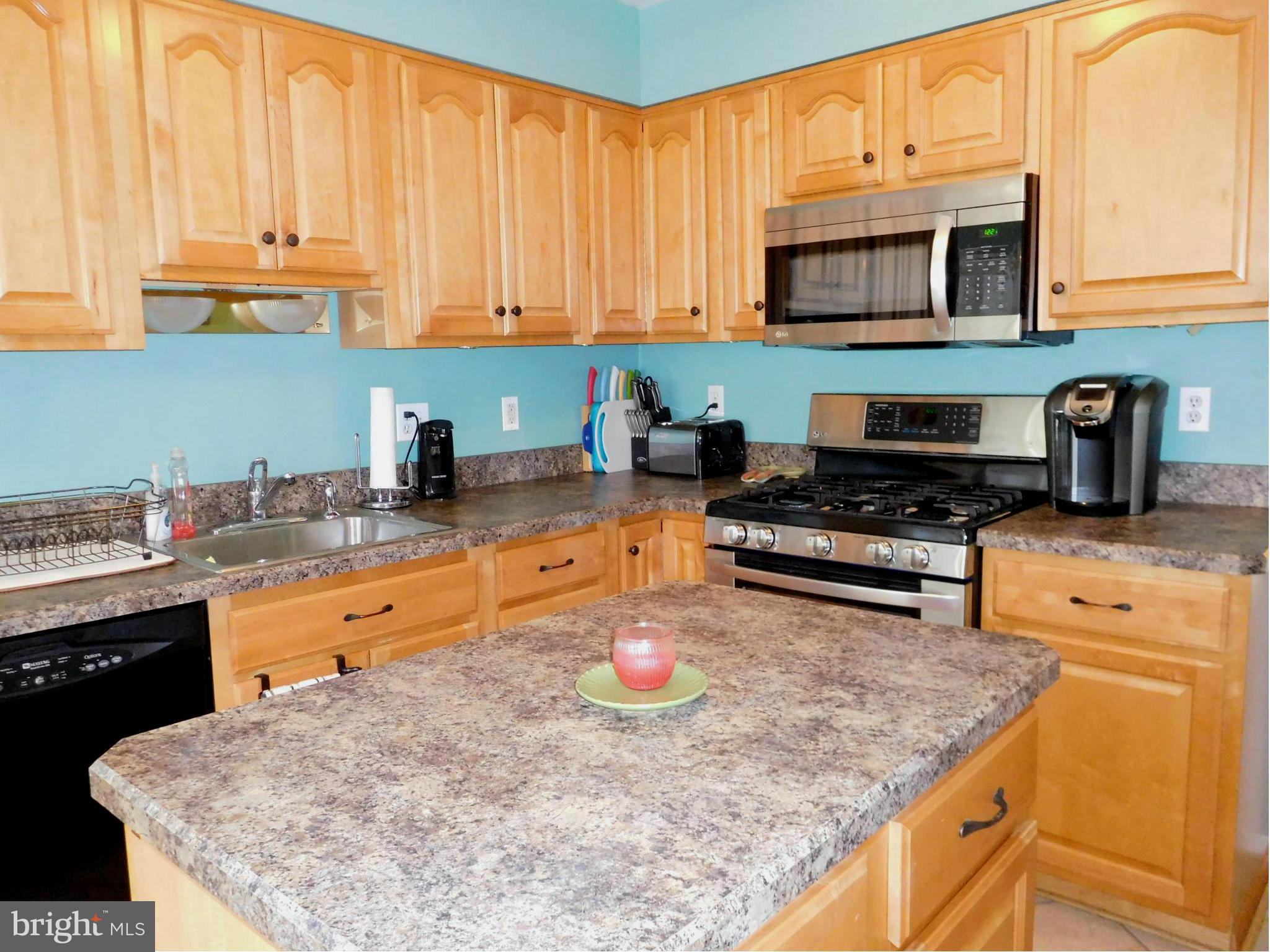 513 Maple Ridge Lane Odenton, MD 21113 - Photo 3 of 30 Kitchen