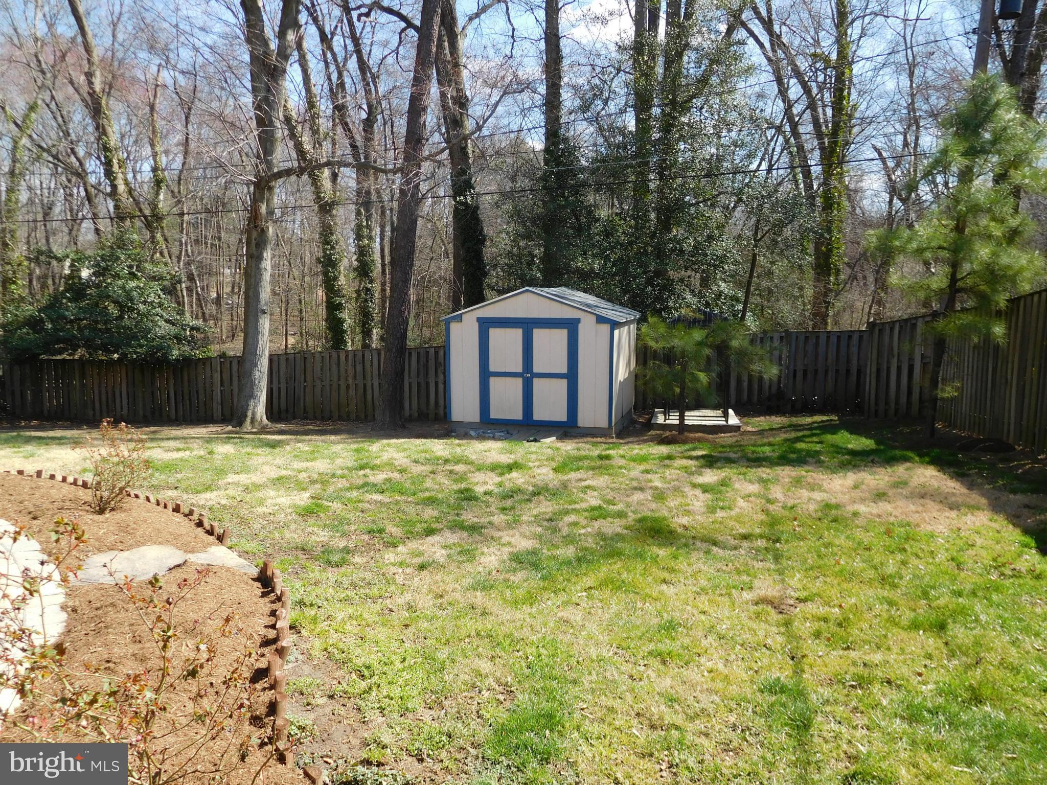 513 Maple Ridge Lane Odenton, MD 21113 - Photo 27 of 30 Back yard w/ Shed and Fencing