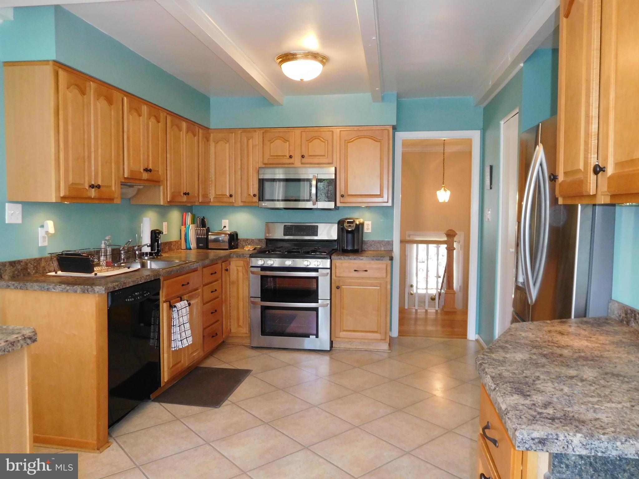 513 Maple Ridge Lane Odenton, MD 21113 - Photo 4 of 30 Kitchen showing movable island removed