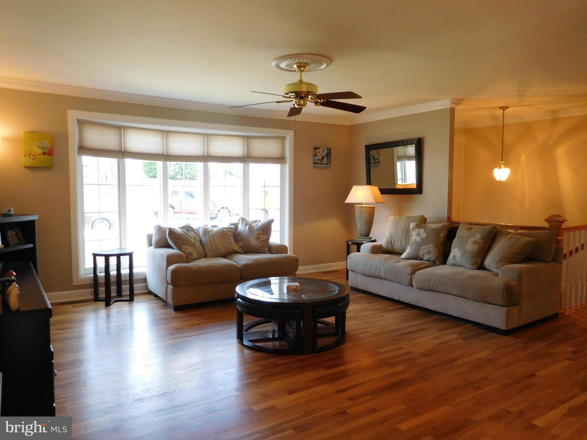 513 Maple Ridge Lane Odenton, MD 21113 - Photo 10 of 30 Living Room