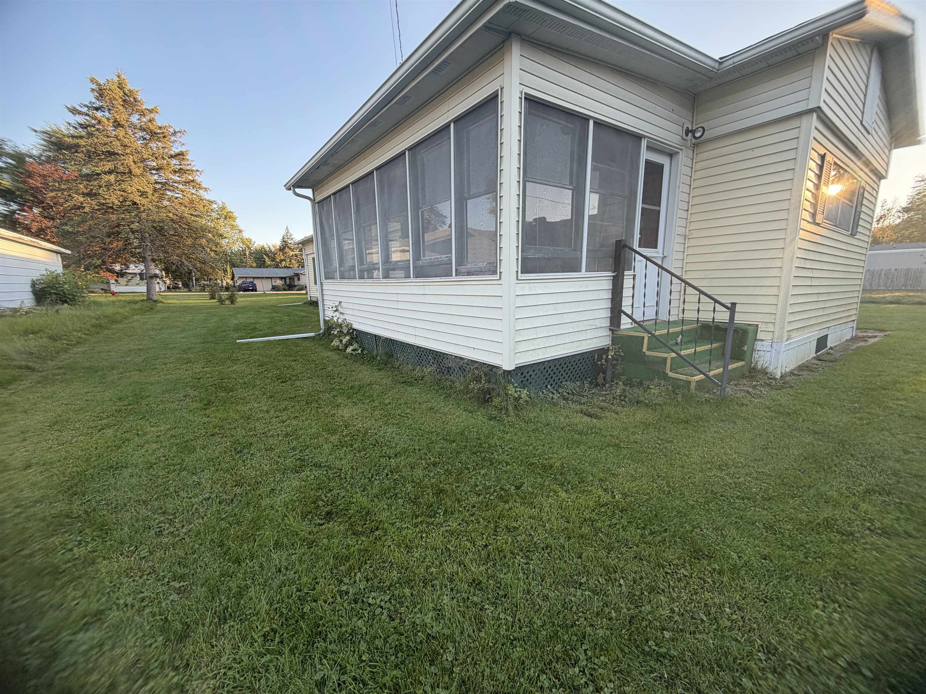 W5070 Woodland Road Shawano, WI 54166 - Photo 4 of 23 Gallery Image 4