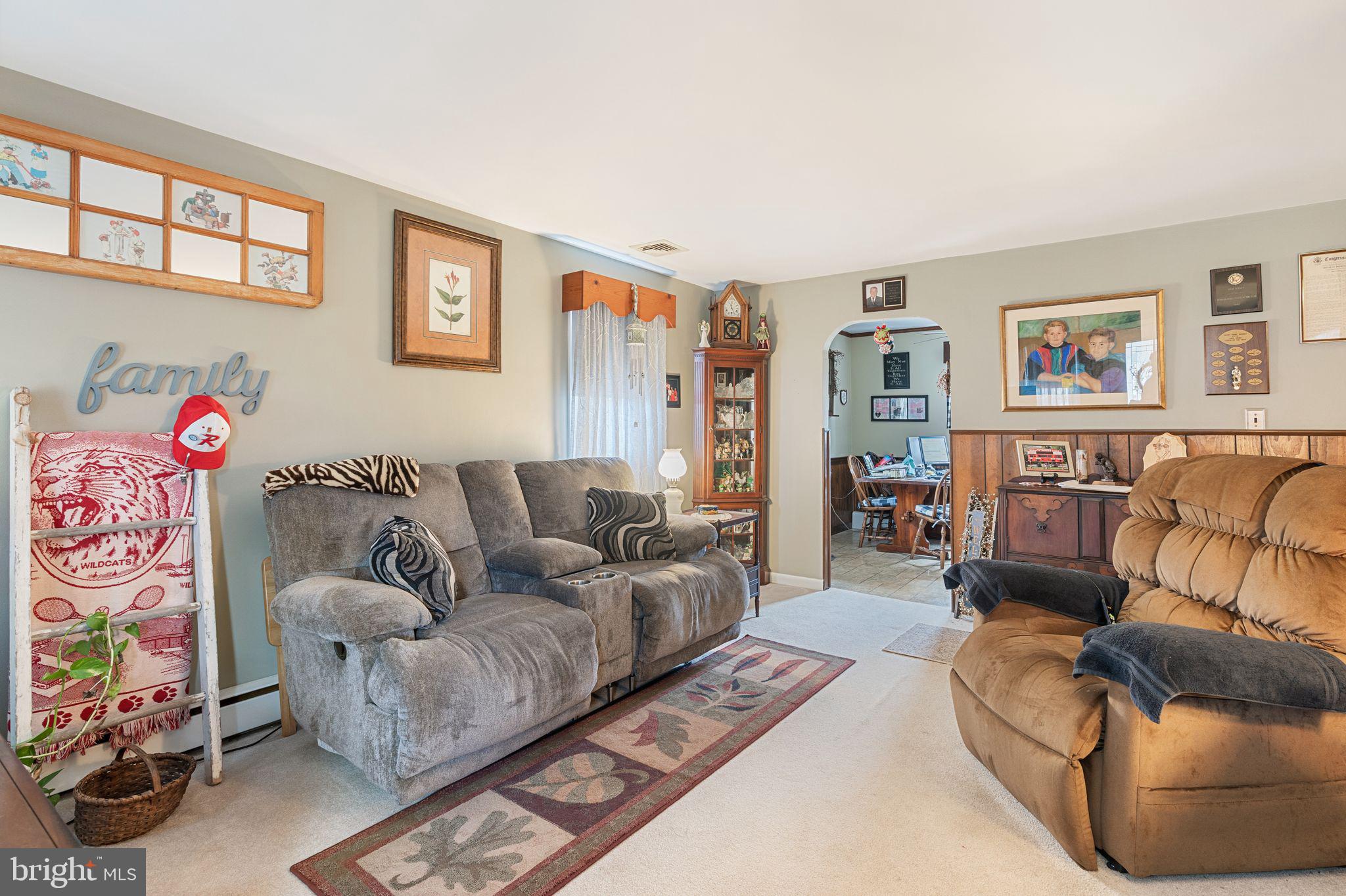 4 Benburb Road Phoenixville, PA 19460 - Photo 14 of 37 Living Room