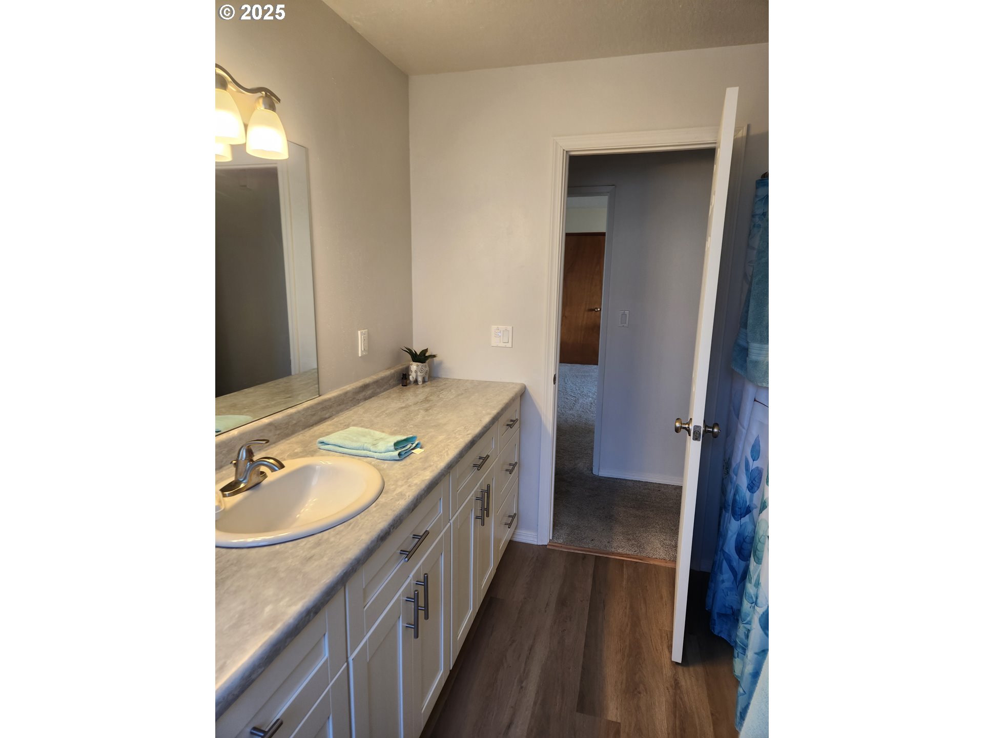 1255 Princeton Road Woodburn, OR 97071 - Photo 28 of 33 Bathroom