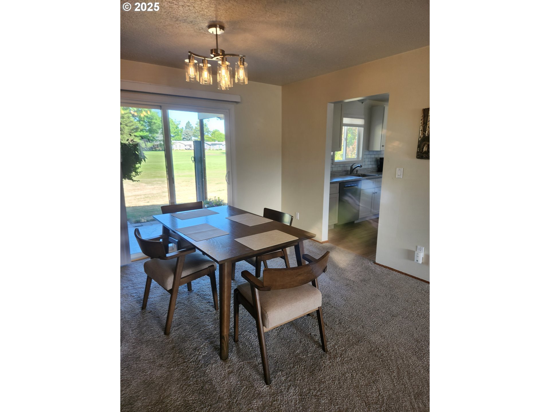 1255 Princeton Road Woodburn, OR 97071 - Photo 7 of 33 Dining Area
