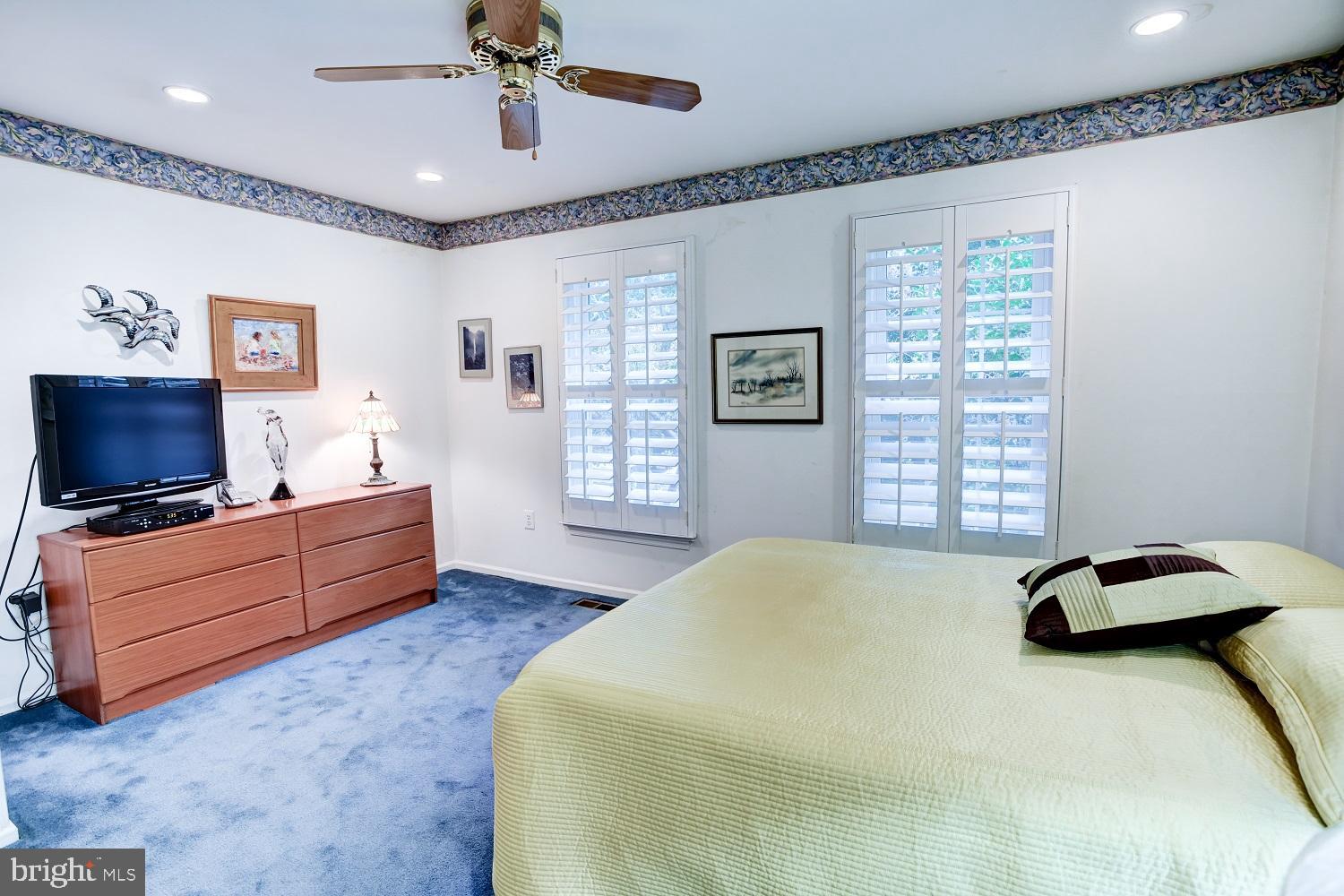 2058 Derby Ridge Lane, Unit 314 Silver Spring, MD 20910 - Photo 15 of 33 Owner's Bedroom