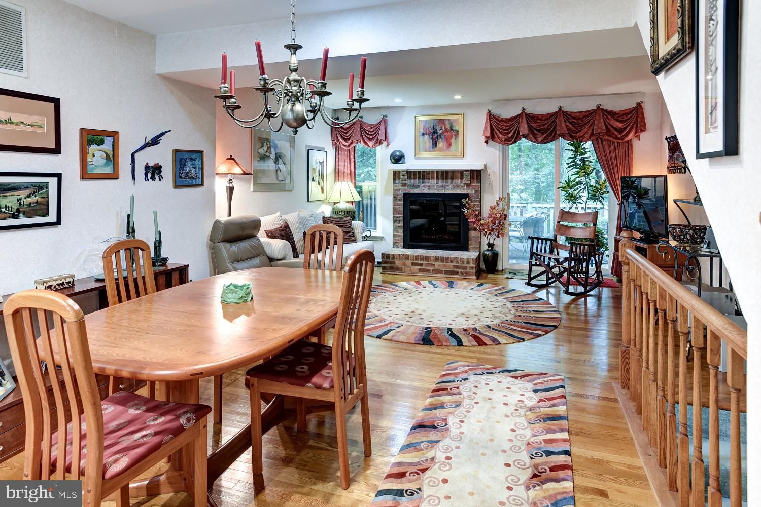 2058 Derby Ridge Lane, Unit 314 Silver Spring, MD 20910 - Photo 6 of 33 Dining Room