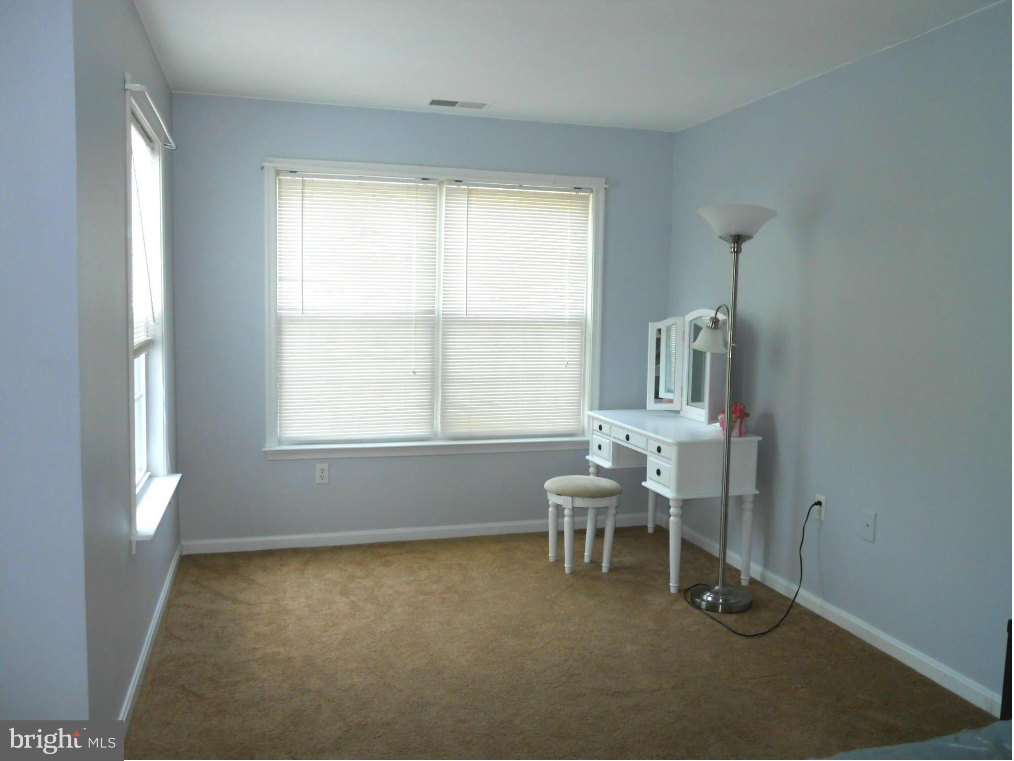 239 Carolstowne Road Reisterstown, MD 21136 - Photo 11 of 29 Master Bedroom Sitting Room
