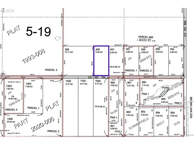 a picture of a black and white photo