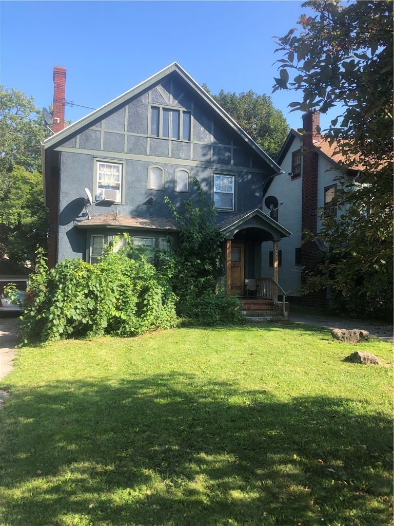 1128 Lake Avenue Rochester, NY 14613 - Photo 1 of 1 Stucco exterior