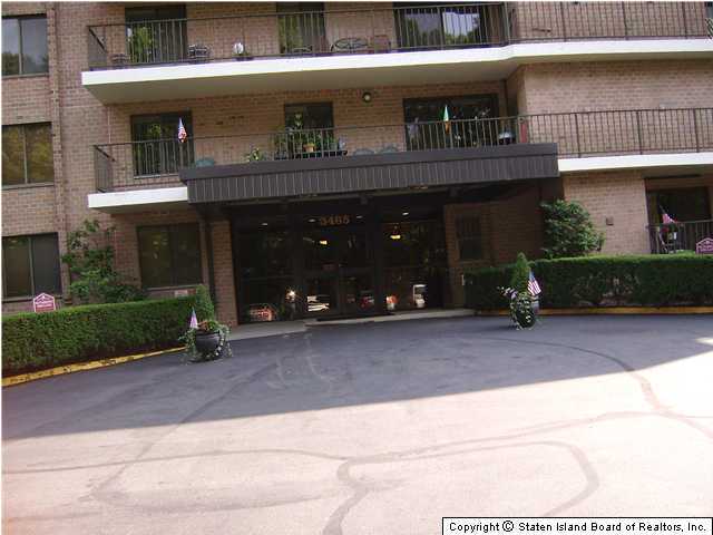 3465 Amboy Road, Unit 1D Staten Island, NY 10306 - Photo 1 of 3 Primary Photo