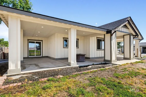 $599,000 | 2588 West Market Road, Homedale, ID 83628