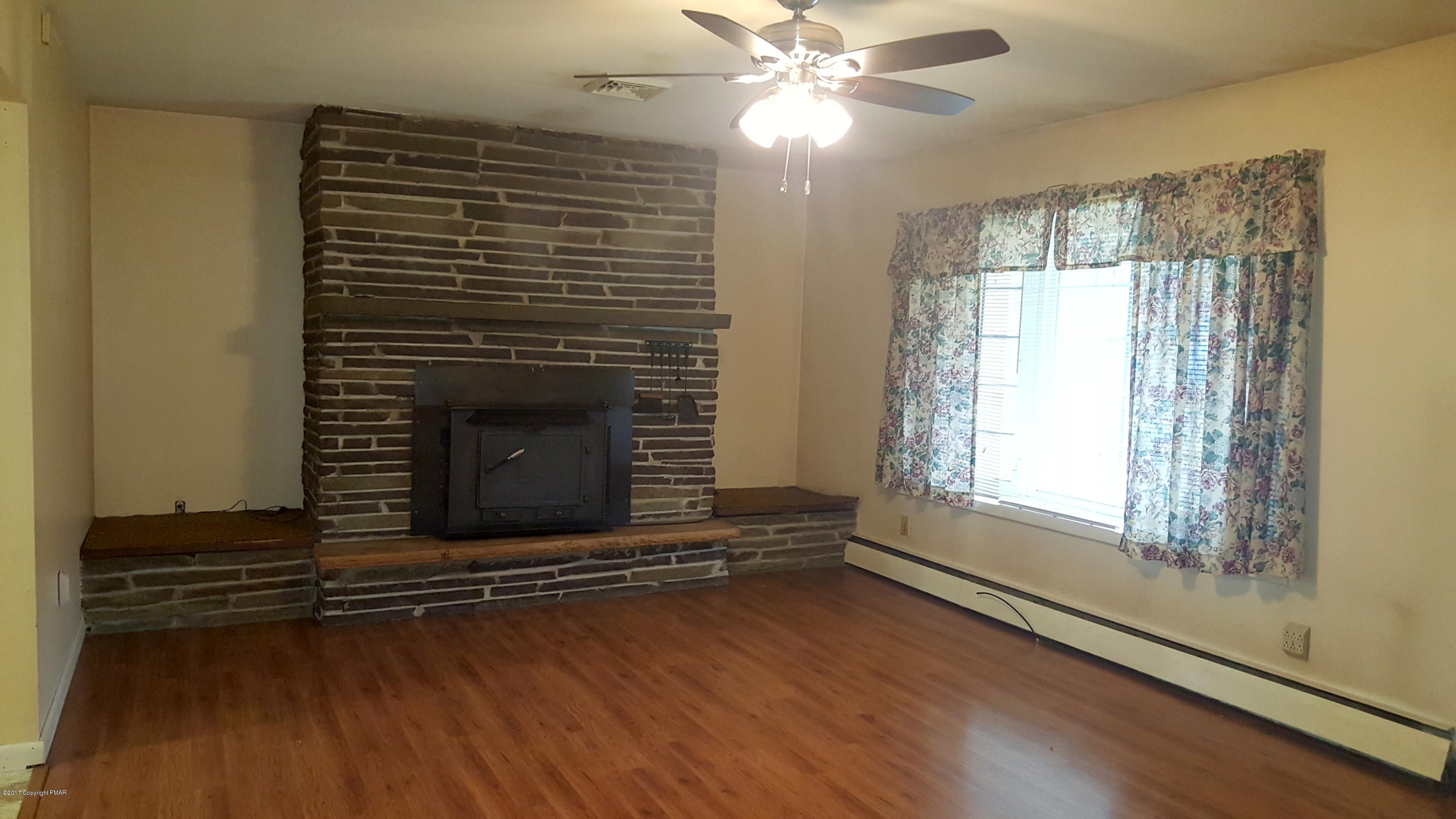 472 Male Road Wind Gap, PA 18091 - Photo 4 of 16 living room
