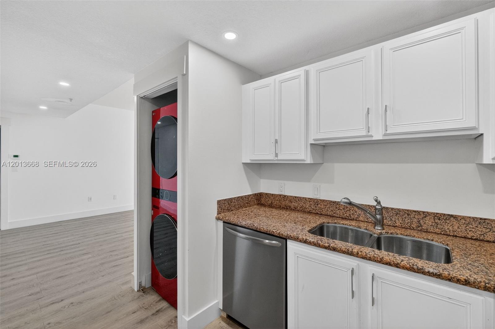 5271 Southwest 8th Street, Unit 305 Miami, FL 33134 - Photo 8 of 35