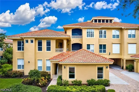 $999,900 | 1855 Les Chateaux Boulevard, Unit 5201, Naples, FL 34109