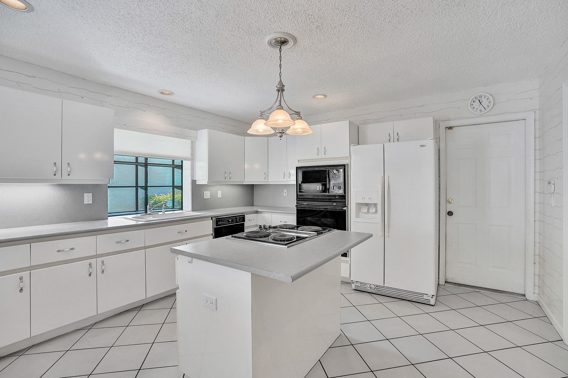 22644 Esplanada Circle Boca Raton, FL 33433 - Photo 37 of 55 DSC05156