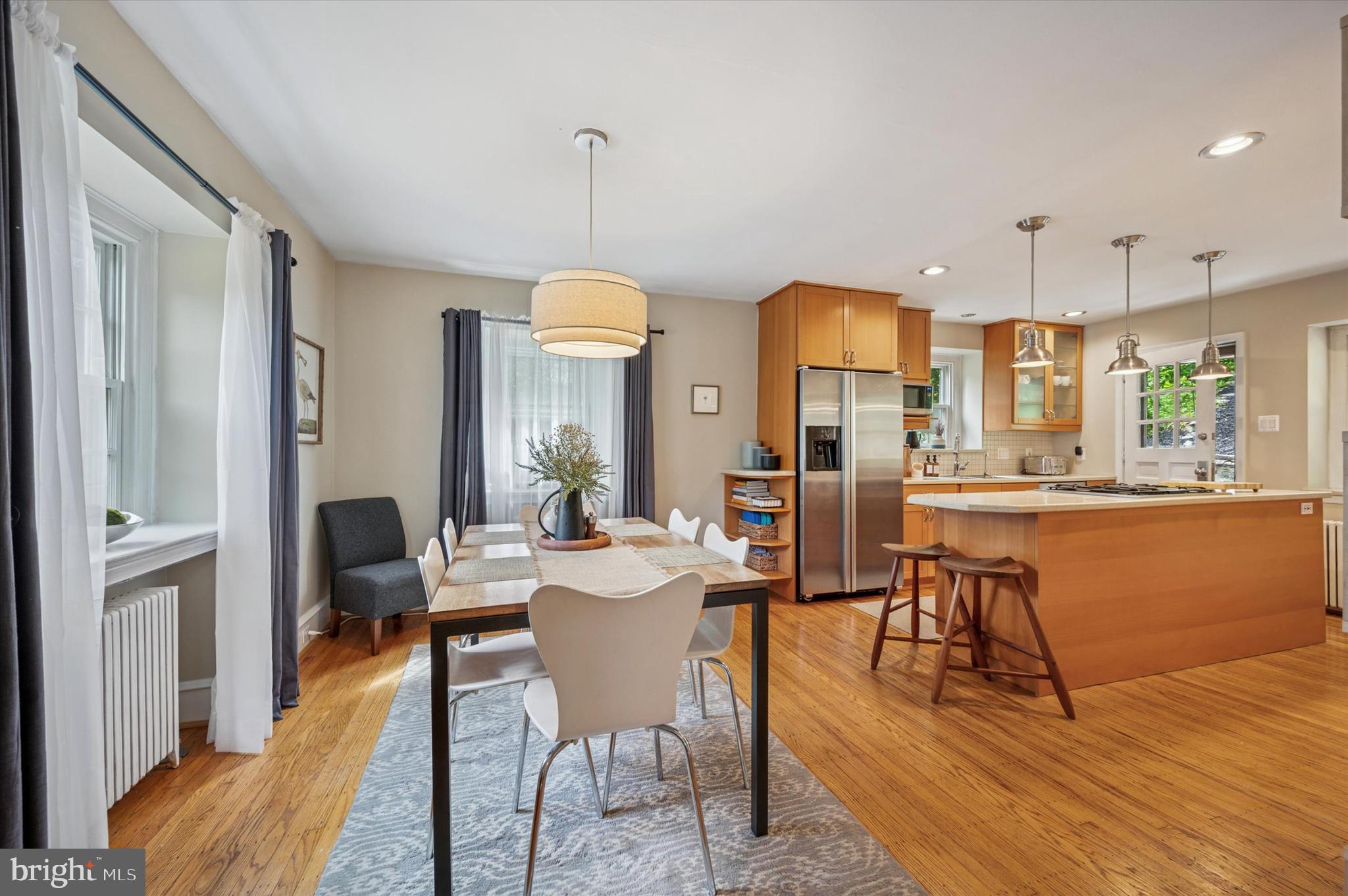 122 Waverly Road Wyncote, PA 19095 - Photo 8 of 30 a large kitchen with a table and chairs
