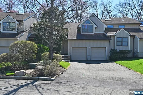 $839,000 | 47 Bentley Drive, Franklin Lakes, NJ 07417
