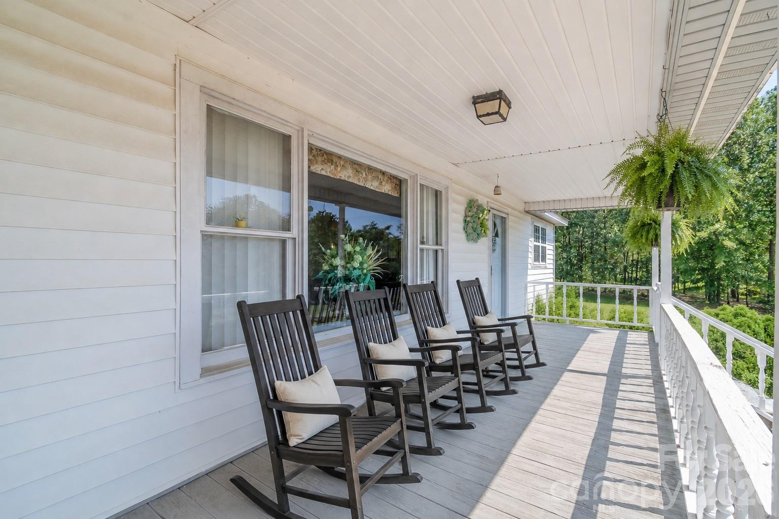 312 Sanders Road Pageland, SC 29728 - Photo 4 of 45 Gallery Image 4