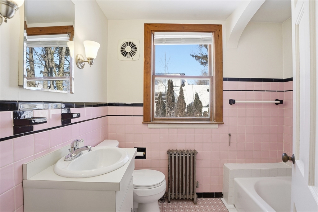 12 Cardinal Road Worcester, MA 01602 - Photo 12 of 34