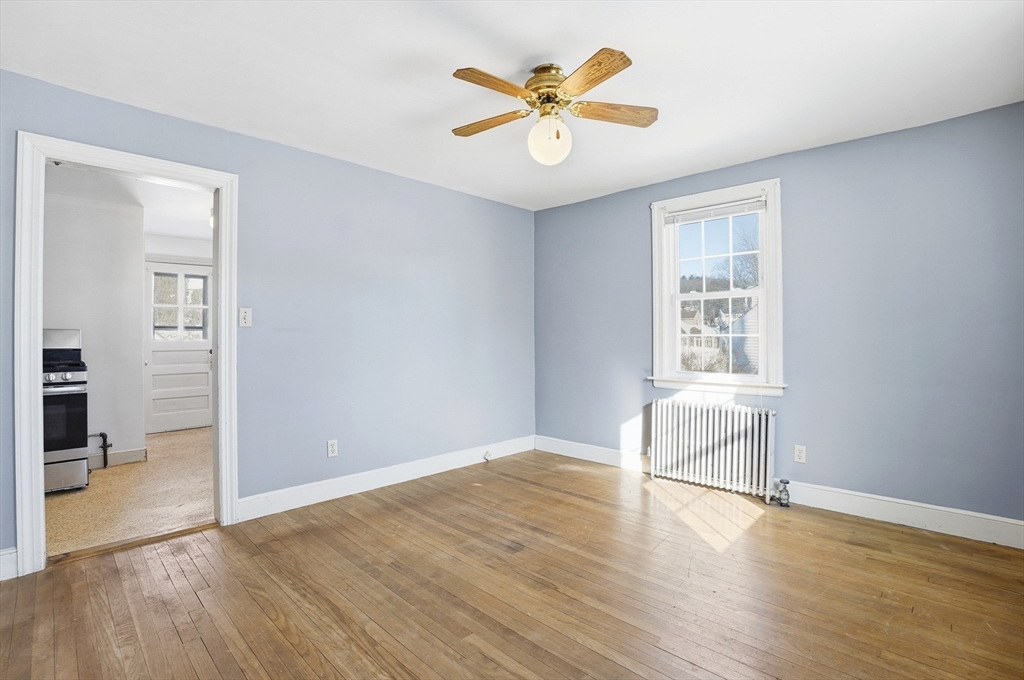 12 Cardinal Road Worcester, MA 01602 - Photo 13 of 34