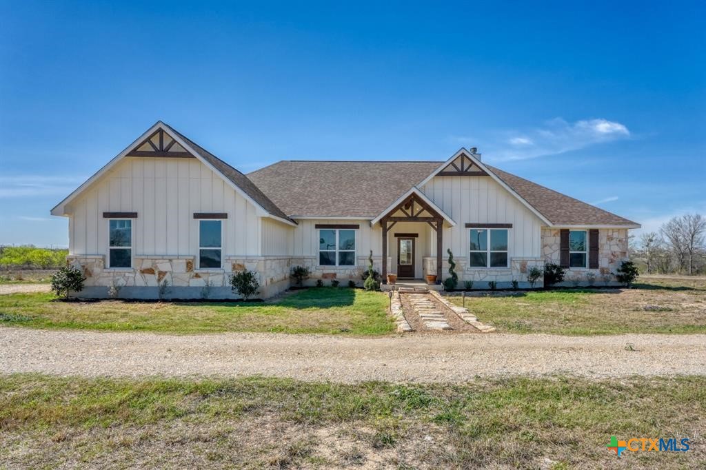 1642 Scull Road San Marcos, TX 78666 - Photo 2 of 31 Over 10 acres offering space, privacy, and room to expand.