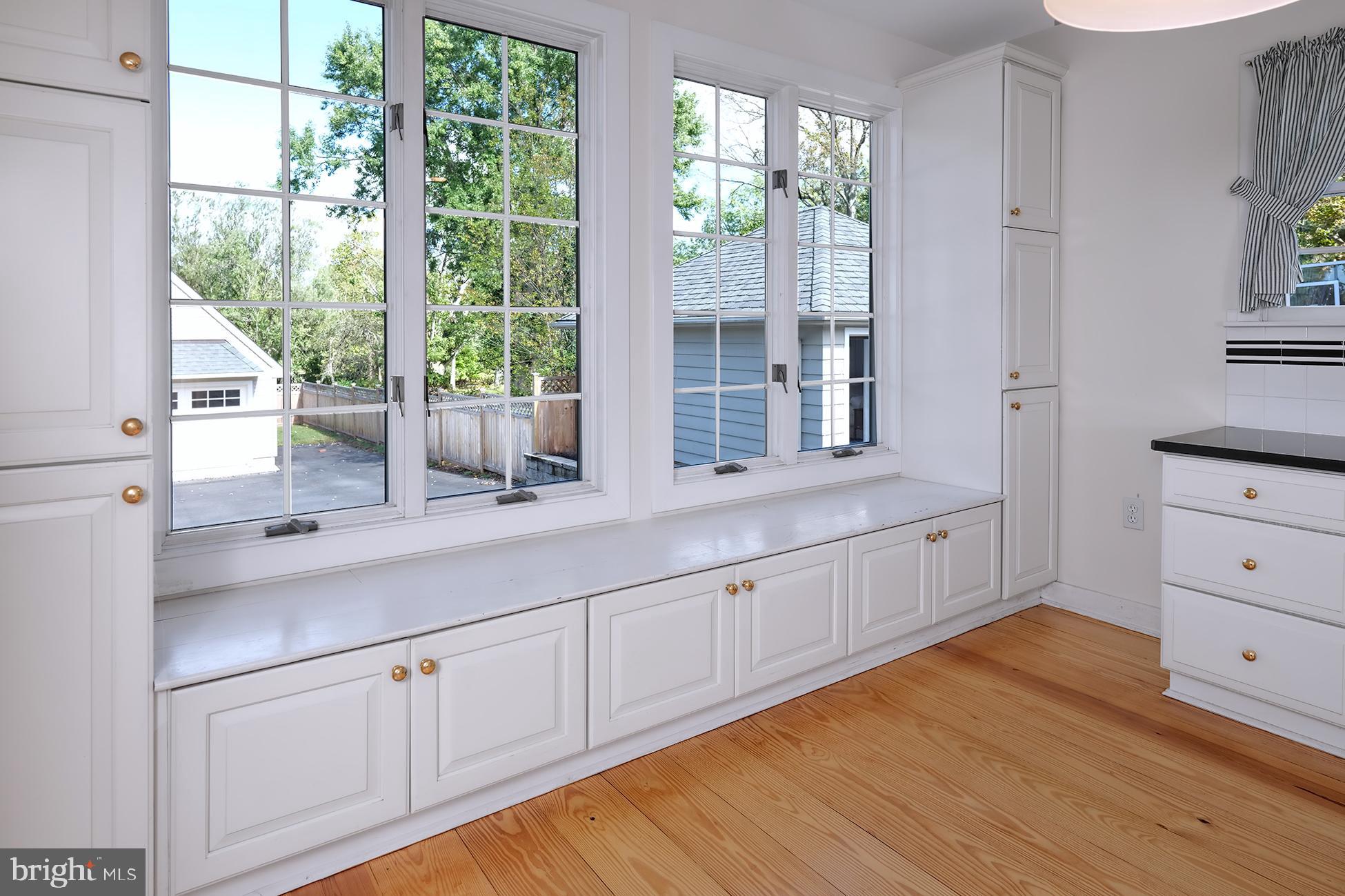 111 King George Road Pennington, NJ 08534 - Photo 10 of 26