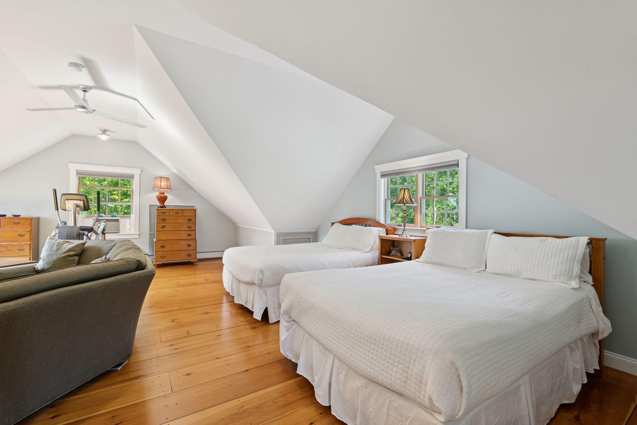 2 Tides Edge Road Cape Elizabeth, ME 04107 - Photo 33 of 38 2nd Floor - Bedroom 4