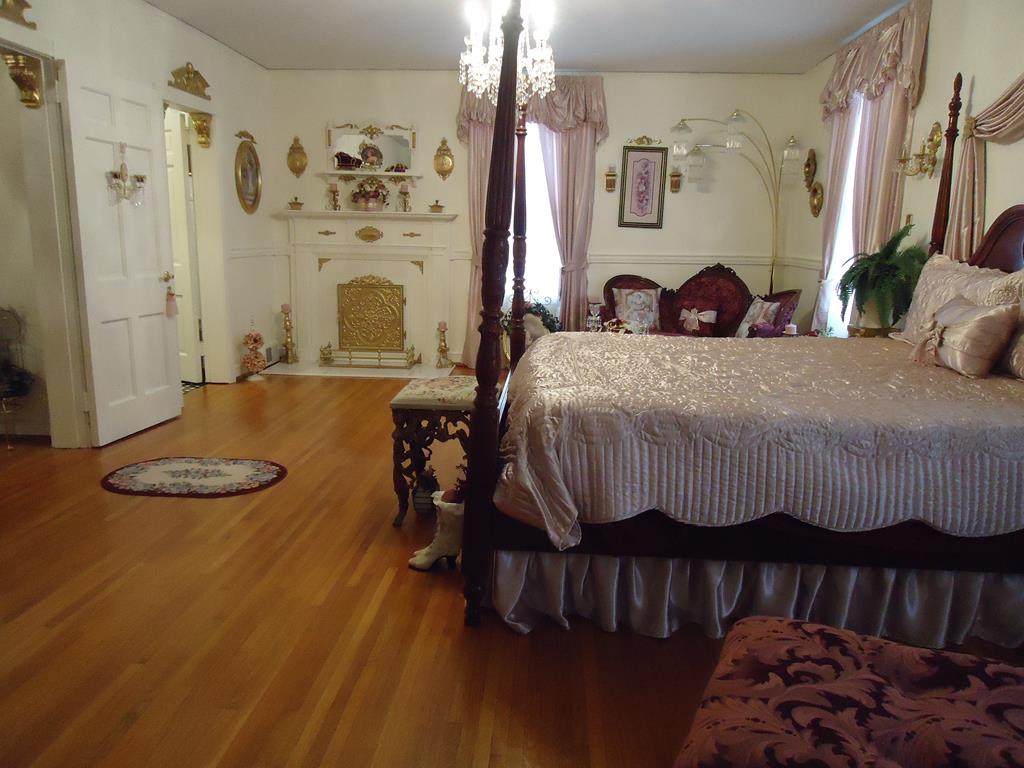 951 Riverside Drive Welch, WV 24801 - Photo 22 of 33 Master Bedroom