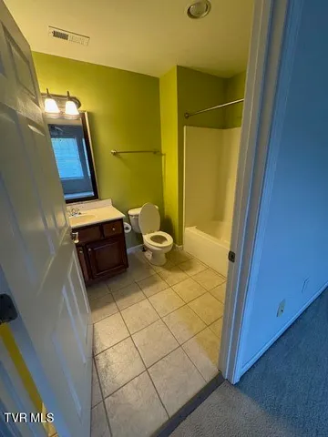 $1,800 | 1709 Cherokee Road, Unit 201, Johnson City, TN 37604