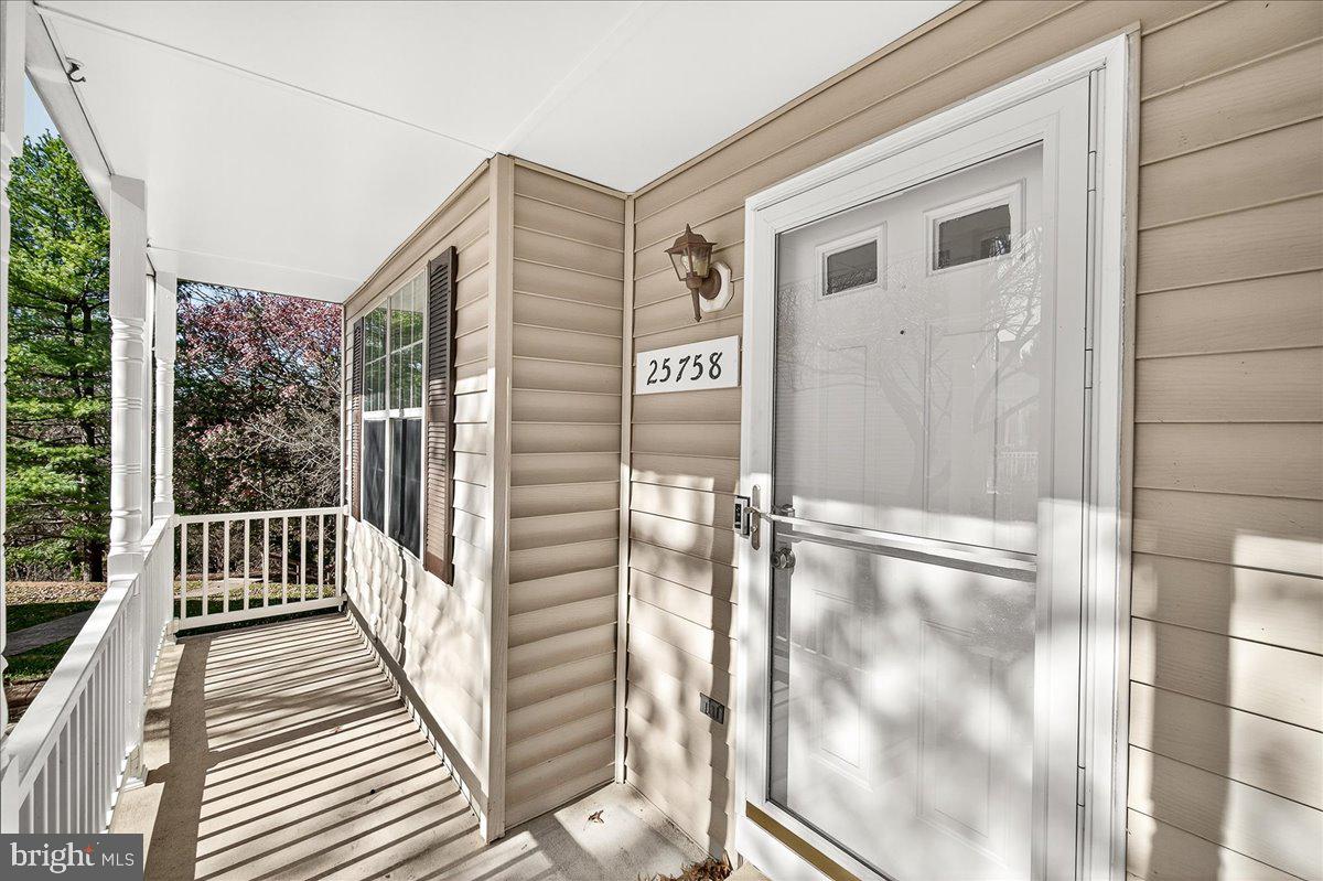 25758 Woodfield Road Damascus, MD 20872 - Photo 3 of 55 Gallery Image 3
