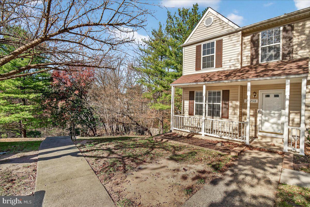 25758 Woodfield Road Damascus, MD 20872 - Photo 4 of 55 Gallery Image 4