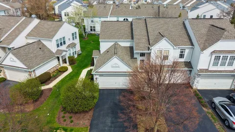 $299,999 | 24928 Franklin Lane, Plainfield, IL 60585