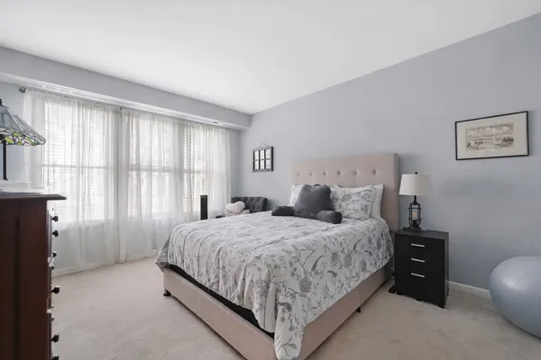 $299,999 | 24928 Franklin Lane, Plainfield, IL 60585
