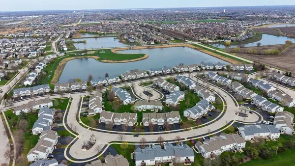 $299,999 | 24928 Franklin Lane, Plainfield, IL 60585