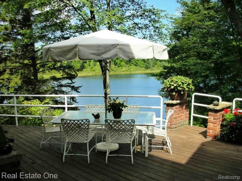 1255 Lake George Road Oakland, MI 48363 - Photo 8 of 12 Deck