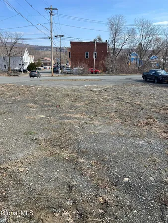 $75,000 | 110 1st Avenue, Waterford, NY 12188