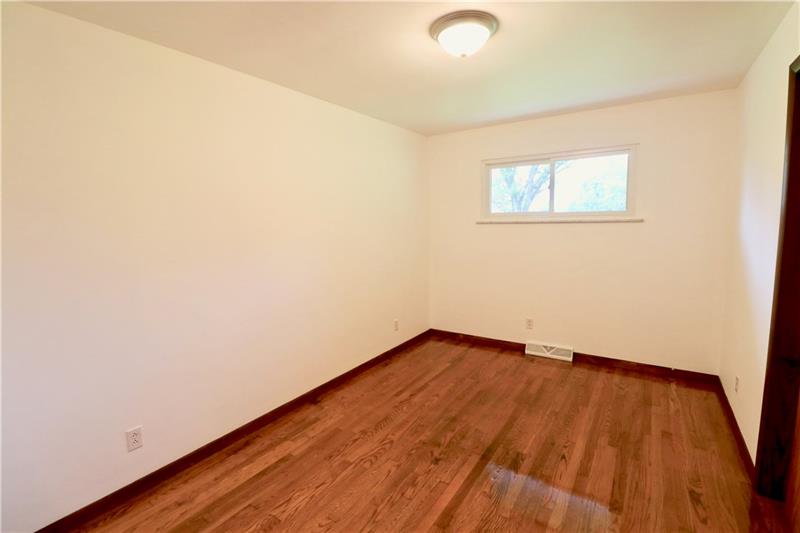 1556 Rostraver Road Belle Vernon, PA 15012 - Photo 14 of 25 Gallery Image 14