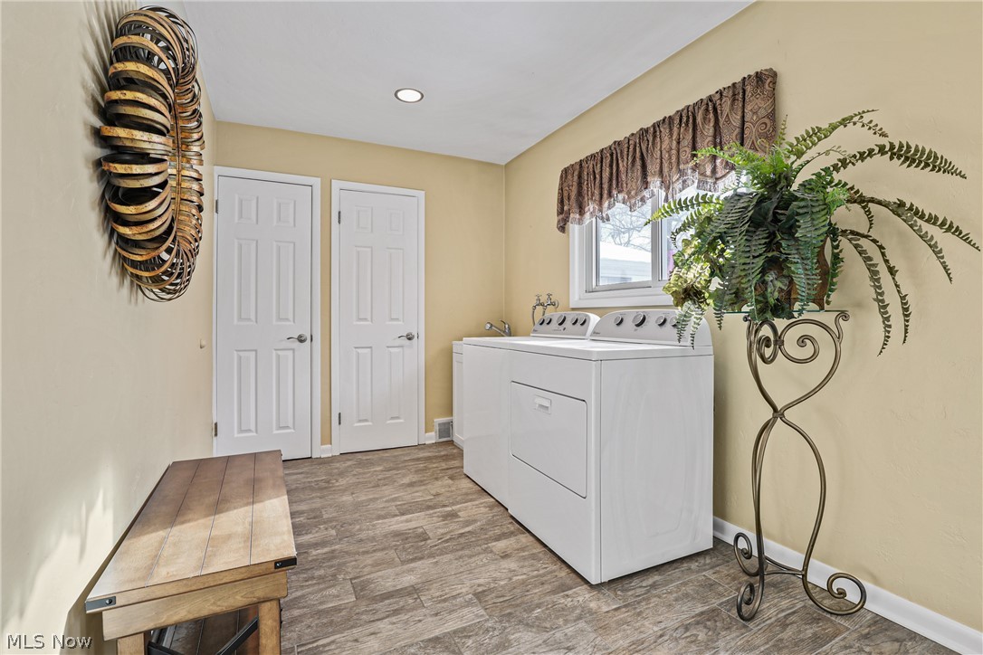 4820 North Sedgewick Road Cleveland, OH 44124 - Photo 12 of 30
