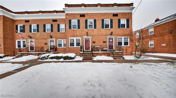 $189,900 | 2684 Wooster Road, Rocky River, OH 44116