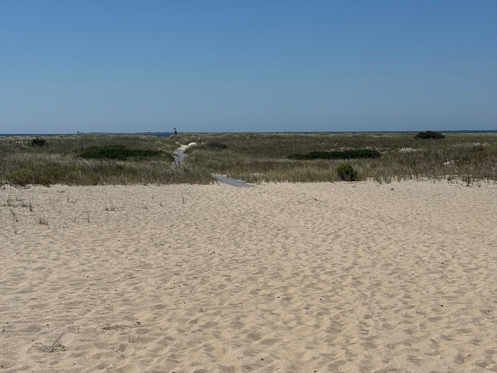 658 Shore Road, Unit 8 Truro, MA 02666 - Photo 4 of 37
