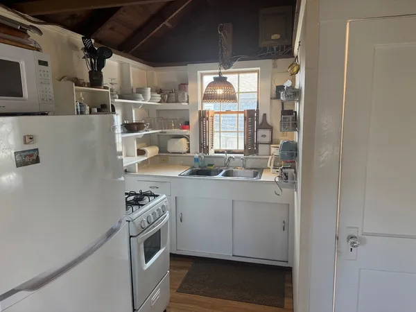 $659,000 | 658 Shore Road, Unit 8, Truro, MA 02666