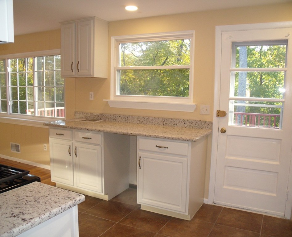 6 Livoli Road Framingham, MA 01701 - Photo 9 of 30