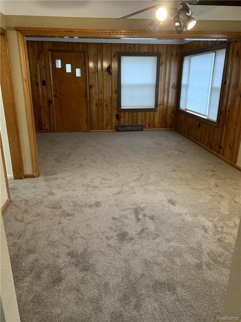 9139 Oakridge Road Temperance, MI 48182 - Photo 20 of 25 20.JPG