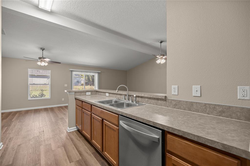 5289 Southwest 129th Place Ocala, FL 34473 - Photo 10 of 40