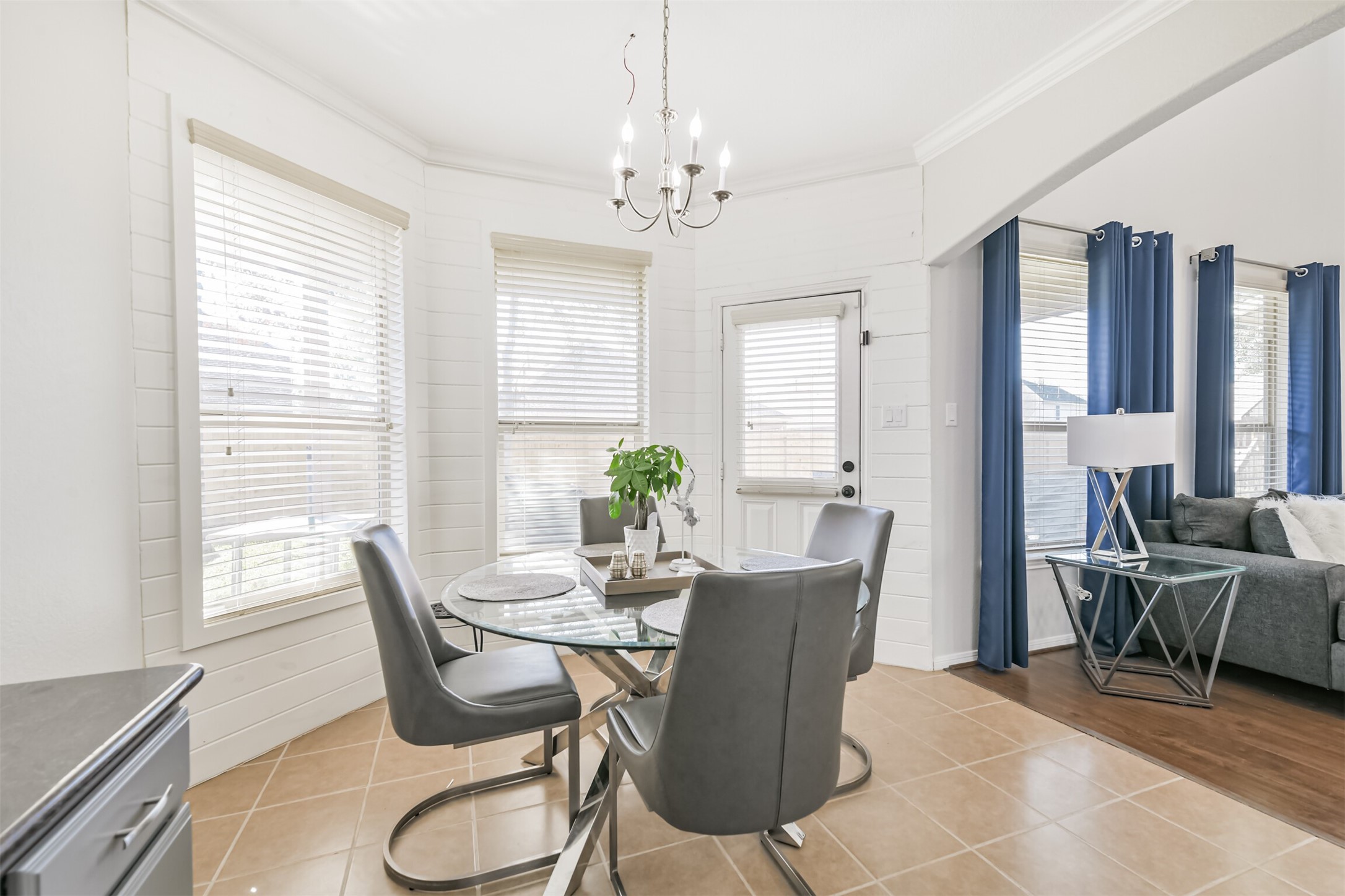 2602 Fort Settlement Trail Spring, TX 77373 - Photo 35 of 50 The breakfast room and kitchen have ceramic tile and crown molding.