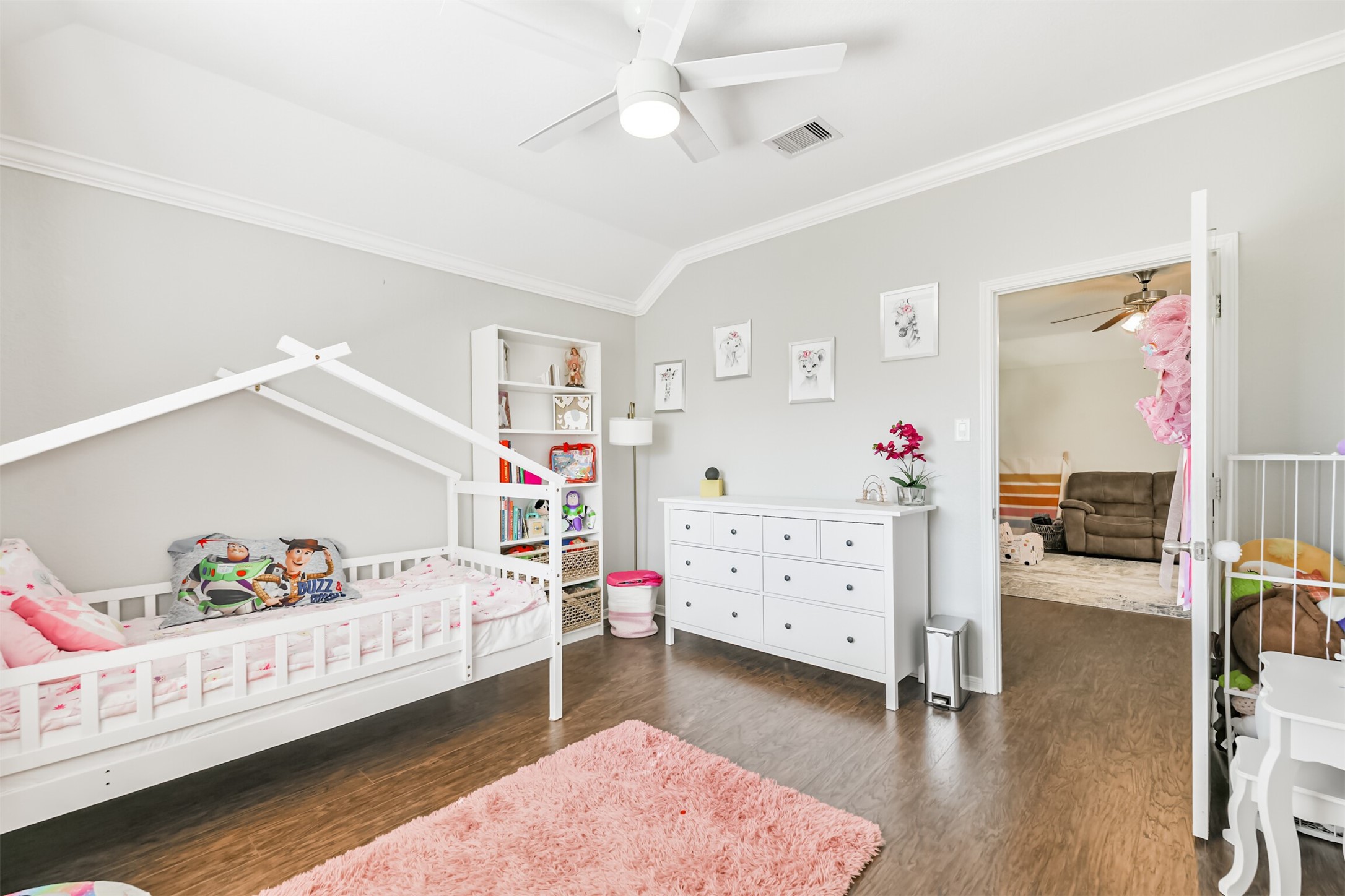 2602 Fort Settlement Trail Spring, TX 77373 - Photo 41 of 50 The second bedroom is located just off the game room with high ceilings.
